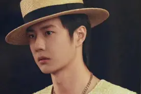 王一博北京出发，一直在回头看粉丝。到广州时看到啵啵眼睛了！视频封面