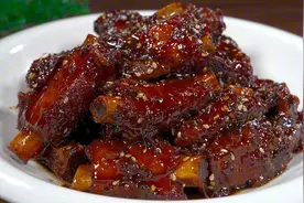 糖醋排骨，切记别焯水和直接下锅，学会这样做，酸甜适口软烂入味