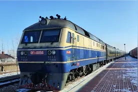 大年初六体验一下K554，上车还能有空座位吗？看下站有多少人上车