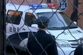 死刑犯上午上带刑场下午却活回来了，到底怎么回事？视频封面