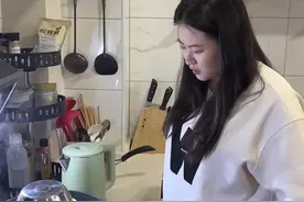 我也是服了，鸡蛋羹到底是什么问题为什么蒸不熟呢# 夫妻日常 #视频封面