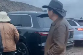 手机没信号，车门打不开破窗进车里？不是还有蓝牙开门方式嘛！视频封面