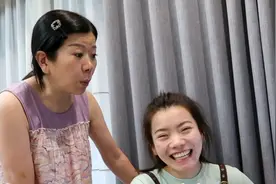 200万粉丝的账号能赚多少钱？小两口公布收入，丈母娘看到吓傻了视频封面