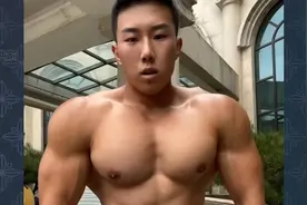 背驴第一人挑战少林武僧 结果输掉比赛被惩罚亲驴嘴 #自由搏击 #M