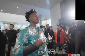 甲亢哥看深圳机器人表演，结果差点翻车了视频封面