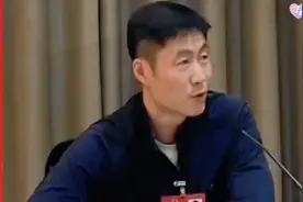 两会声音:乒乓球界领导王励勤、刘国梁、余国梁访谈。视频封面