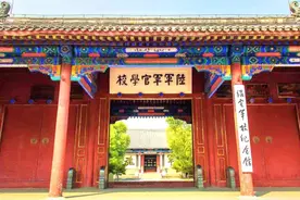 河北保定：军校1912年创办，蒋介石、叶挺、傅作义等1万余人就读