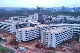 看看宜宾未来的二医院全貌！！#无人机航拍视频封面