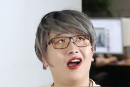 不同学生毕业后回学校看老师#搞笑 #校园 #戏精 #沙雕 视频封面