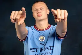 现役十大中锋#上热门 #dou来足球季 #足球 #唯有足球不可辜负视频封面