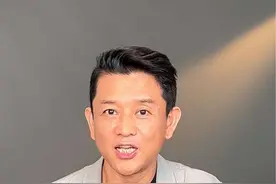 为高架让行救护车点赞！#让行救护车 #交通安全 #交通违法 #抖来普法2023 #热点新闻事件