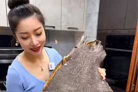 花1万多块买一张鱼皮，再花3天做一道美食，满汉全席里的昆仑鲍甫我自己做出来！