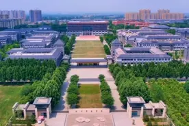 #洛阳师范学院 欢迎报考只有一个校区，上床下桌，空调全覆盖