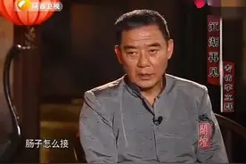 李立群谈传武师傅金钟罩与对头铁砂掌，铁砂掌细皮嫩肉，掌中带..视频封面