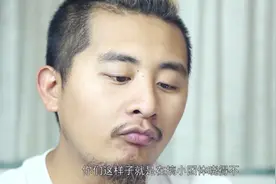 你们公司有这种小团体？四个人拉五个微信群