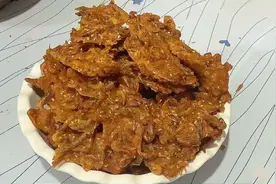 江西特色小吃虾米米果又叫虾米锅巴，嘎嘣脆超级香，有儿时的味道视频封面