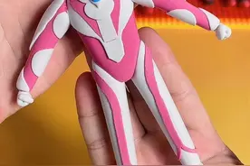 喜欢高斯奥特曼宇宙日冕形态？用#粘土 捏一个吧#粘土教程 #兔哥粘土 @抖音短视频