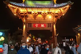 大年初一，太原古县城人山人海，火红热闹，共贺虎年春节！视频封面