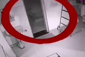 夜晚监控录像拍下的诡异是什么灵体？请在评论区讨论看到什么。