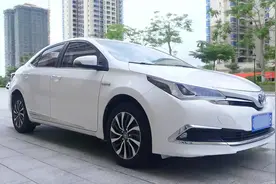 16款油电混合1.8双擎卡罗拉，这车不费油，就是有点费鞋子#二手车视频封面