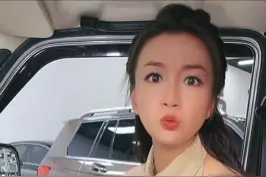 第一眼看见这车你啥感觉？#拉达尼瓦 #适合年轻人开的车 #金牌销售 @抖音汽车 @抖音短视频 