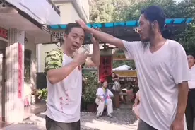 遭遇抓扯头发，正确的破解方式！连老人小孩都有效，美女必看！视频封面