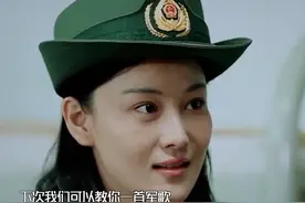 #何捷张馨予 是何捷剪去了她的长发，她在新剧里也保持了这个短发！ #号手就位视频封面