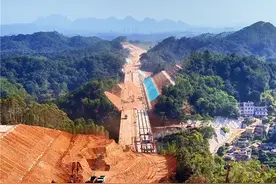 平容高速容县段施工进展#抖出你的家乡 #为建设者鼓掌 #家乡的变化 #容州在线视频封面