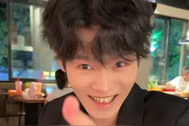 当着男朋友的面逛前任园 此刻的心情只能用冰火两重天来形容哈哈#情侣日常 #恋爱日常 #前任视频封面