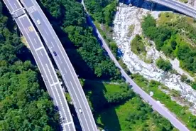 零距离了解世界首座小半径双螺旋隧道#雅西高速#四川雅安#世界首座小半径双螺旋隧道 棉#栗子坪#世界首座小半径双螺旋隧道