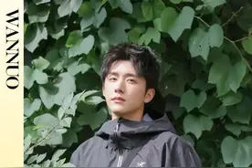 入门必看！始祖鸟挑选指南～🐦 硬壳——防护性强 Alph 高配款 Beta 热门款（推荐） Zeta 入门款 - 软壳——舒适贴身 Gamma 日常通勤款 Atom 保暖系列 Cerium 轻量化保暖 - 最结实>最轻： SV>AR>LT>FL>SL #始祖鸟 #始祖鸟冲锋衣 #始祖鸟羽绒服 #始祖鸟硬壳 #始祖鸟beta