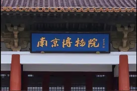 攒一点钱去外面看看，坐半夜的火车，订凌晨的票