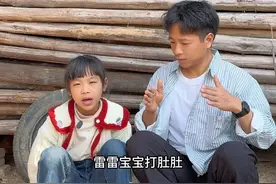 卖叮咚鸡咯！！！又搞这种，你自己卖吧……#放寒假后的真实状态 #叮咚鸡 #叮咚鸡大狗叫 #亲子搞笑 #童年视频封面