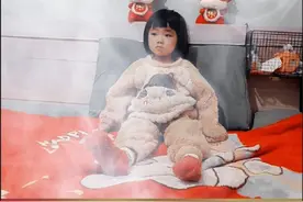 【孩子的智商随谁呢】男孩子的智商取决于母亲，女孩子的智商取决于父母双方，不相信，你可以观察一下。首先，男孩的染色体组合是XY，X染色体遗传于母亲，其次，智力基因一般主要集中在X染色体上《智商在140以上的是天才》。另外，智商存在一定的遗传性，和后天环境也有关系，其中教育、学习占主导地位。#宝爸带娃 #夫妻 #亲子互动 #萌娃 #人类幼崽 @DOU+小助手 @抖音短视频 @抖音 @抖音热门