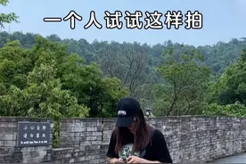 一个人走路试试这样拍一镜到底太有感觉了 一个人出去玩试试这样拍情绪小短片#手机摄影 #拍摄技巧 #转身离开有话说不出来 #情绪短片