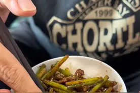 你们觉得什么隔夜菜最好吃？#隔夜蒜毫 #隔夜蒜苔 #隔夜菜 #隔夜菜拌饭 #抖音商城