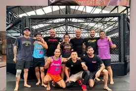 张伟丽VS女小鹰边角天团揭秘！ 四位高手组成边角天团为伟丽保驾护航！#ufc #张伟丽 #张伟丽vs苏亚雷斯 #ufc312 #格斗家翻译官