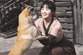 奶奶从一个天真烂漫的小姑娘 变成了自己当年讨厌的模样视频封面