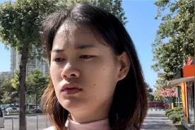 想笑又憋笑的丑恶嘴脸，1000块不能在银行柜台存吗视频封面