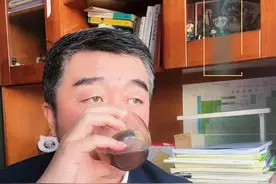 给法官邮寄材料 这个技巧一定要重视，否则真可能对您不利。#庭审 #诉讼 #法律#沫名其妙 #律师@DOU+上热门 @DOU+小助手视频封面