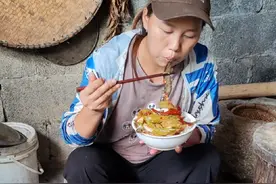 想吃泥鳅了，今天做个南瓜泥鳅煲蛋吃，味道好极了#抖音记录农村生活 #新农人计划2024 #普通的饭菜都是家的味道