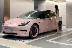 在特斯拉model3车里午休是什么体验！ 打工人的电车午休时光😴牛马也要睡个好觉！#电车午休 #特斯拉露营模式 #特斯拉model3 #特斯拉午休 #我与汽车的日常