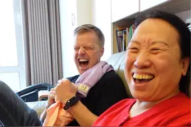 外国女婿参透喊妈妈的重要性，早喊早享福呀！#丈母娘 #外国女婿 ##家庭日常