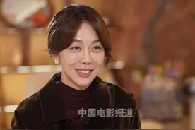 #姜妍寄语北电师弟师妹 #姜妍 用自己的拍摄经历，建议大家要不疾不徐，耐得住寂寞，是金子总有一天会发光。