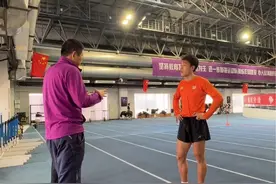 今天带崔碧松来省队，跑了个100米，希望他可以一直跑下去！追逐自己的梦想！#立姣训练基地 #400米运动员