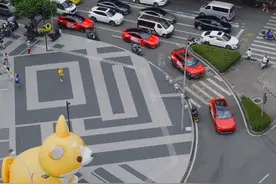 高考暖心补给网，985 车牌成最火“应援神器”！#重庆红色车队为考生保驾护航