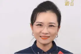 #中国节日奇妙游出书了 从导演到图书编委，听中国节日系列节目导演徐娜推荐她眼中的#中国节日奇妙游  让我们一同重温那些难忘的时刻，感受中华优秀传统文化的深厚底蕴。#一本书读懂中国节日视频封面