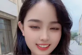很多外地朋友第一次刚来到我们贵州，还不知道李家麻和小丝儿是什么意思，今天我来给你们普及一下#一本正经飚方言