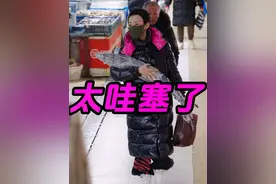 每一颗都是心意，匠心独运的鲅鱼丸，细腻口感中蕴藏着鲜美滋味，绝对是美食家的挚爱#被冬季美食整心动了 #东北人的防寒美食局 #记忆里的家乡味道