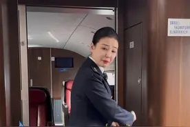 高铁咋加玻璃水 #影老板 #中国铁路 #听东北人科普铁路太上头了